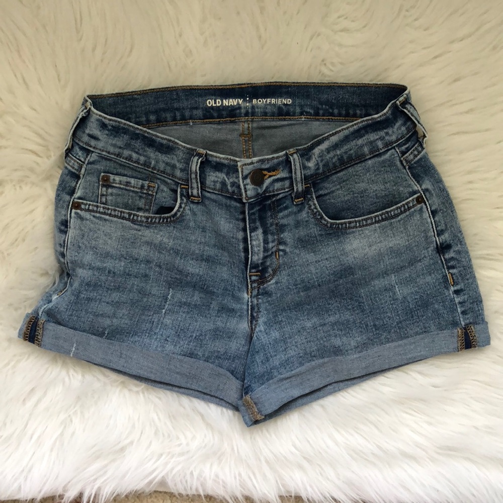 Old Navy Distressed Boyfriend Jean Shorts